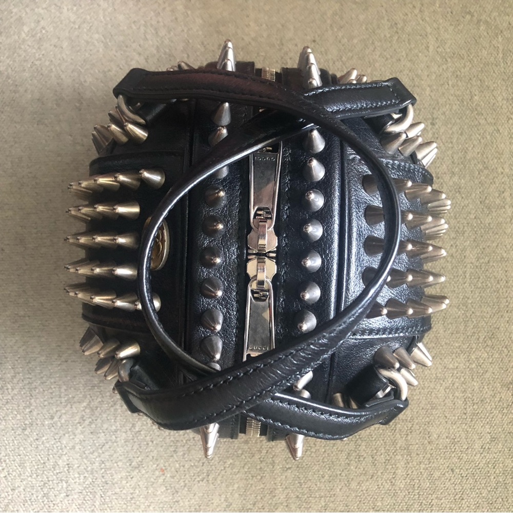 Gucci Studded bowling ball bag - Picture 3 of 12